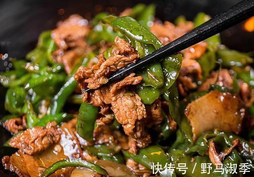 湖南人|辣椒炒肉,先别急着把肉下锅,掌握这3点,就连辣椒都超级香!