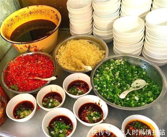 著名|最“纯粹”的羊肉汤!香浓醇厚,回味无穷!成都著名苍蝇馆子