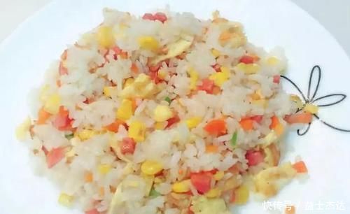 蛋炒饭:先炒蛋还是先炒饭?酒店大厨这样做,香味十足!
