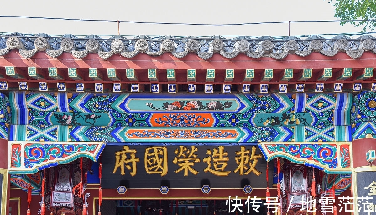 薛宝钗!《红楼梦》:金玉良姻的成婚,薛家自己酿的苦果,自己咽下去