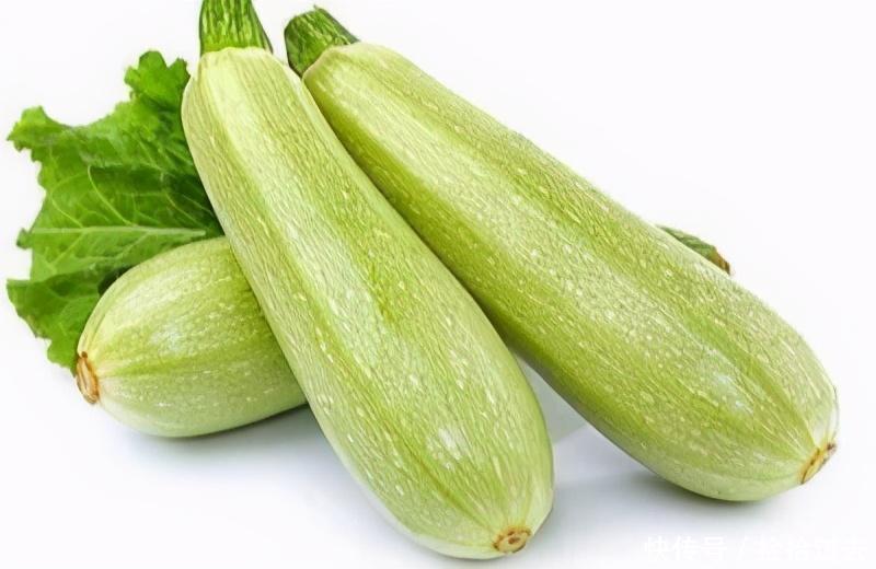 想长寿全靠吃，三种食物不能省，营养丰富，补水润肤，好处多多