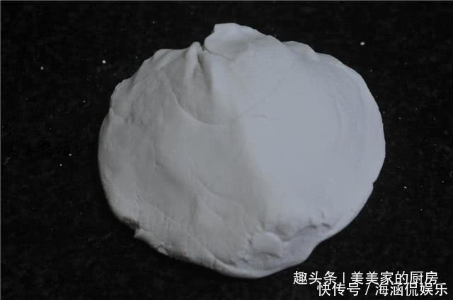 肉包子|此“地摊小吃”火了!2块钱一个,香糯开胃比肉包子还好吃!