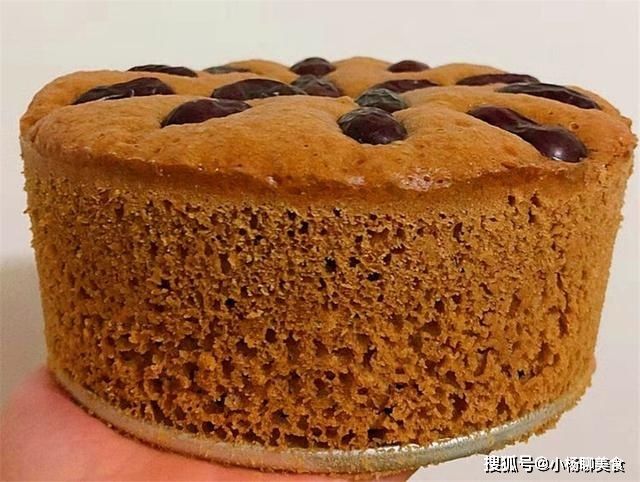 红糖发糕最简单的做法,搅一搅拌一拌,连手都不用沾面,蓬松香甜