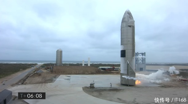 SpaceX 的SN15 原型机成功着陆，没有爆炸