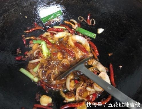 自制麻辣烤鱼,味道不亚于餐厅自制,麻辣,太好吃了