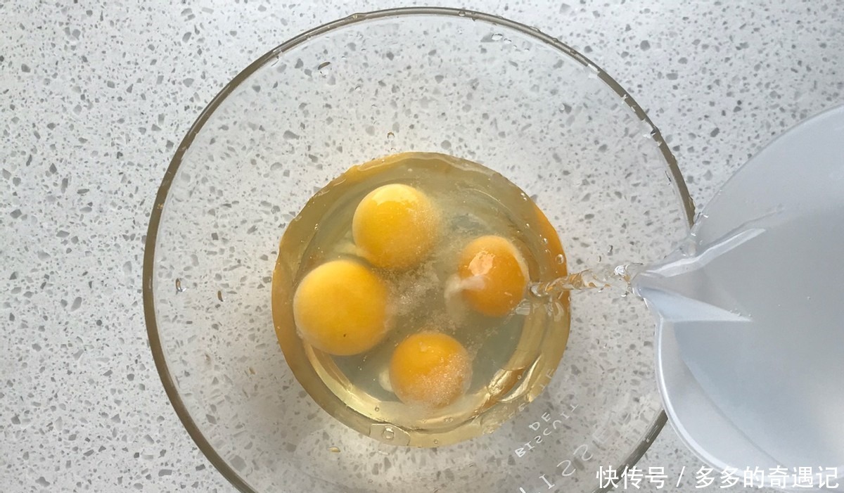 豆制品|豆腐和鸡蛋完美结合,蒸一蒸,鲜香入味,爽滑好消化,太美味了!