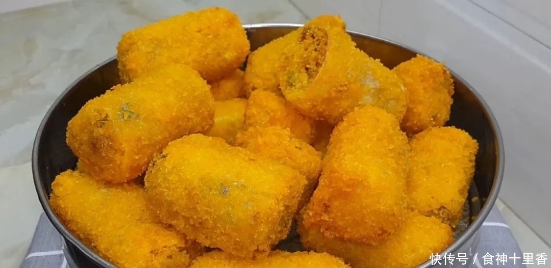 糯米又出新吃法,加2把红枣,个个焦脆又软糯,出锅孩子抢着吃