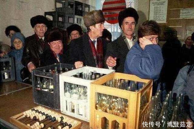 可战胜|为何说毁灭一个超级大国最好的方法,是让它自己毁灭自己?