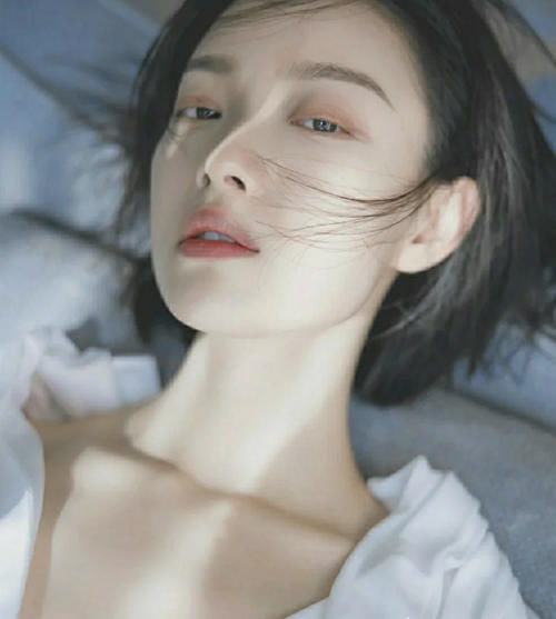 大牌气垫不会选?除了阿玛尼,菁纯也是新起之秀,CPB贵妇专属