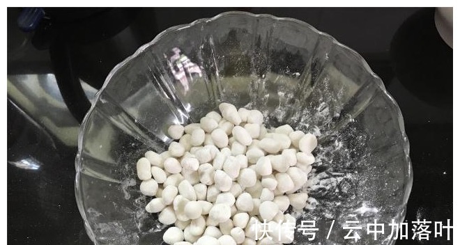 茶餐厅30元一份的甜品，在家10元做2份，香浓顺滑，夏天最爱！
