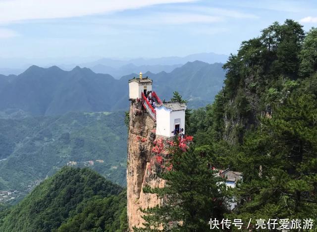 竟有建在悬崖上的寺庙还是我国最险要的景区你敢前去挑战吗