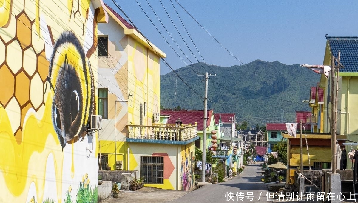 德兴大茅山，天然的避暑胜地，山下还藏着一个“彩虹童话村”