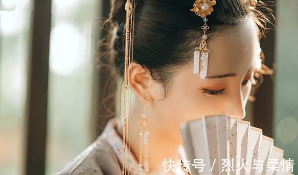 千古名句|大龄剩女太想嫁人,写下一首羞羞诗,最后一句真酸,酸成千古名句