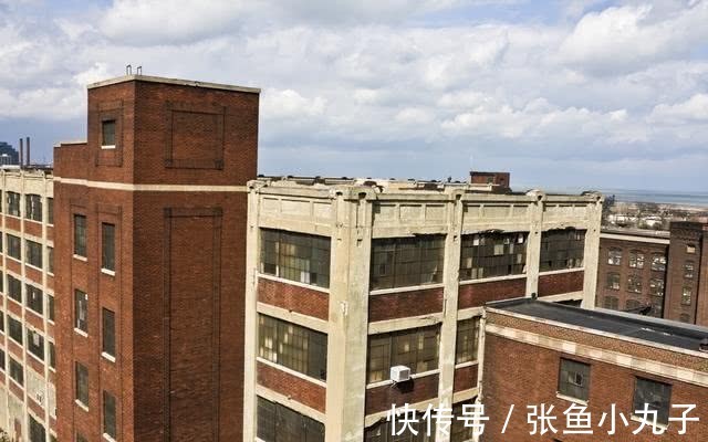 天台|为啥有钱人都爱买“顶楼房”？售楼小姐说漏嘴，庆幸自己没选错！