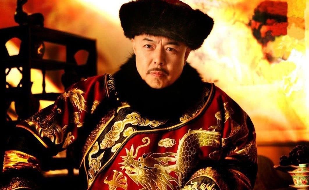 和?|嘉庆对乾隆究竟有多大的不满？