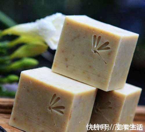 恨天高|原来穿高跟鞋不累是有窍门的!三个小方法,让你爱上高跟鞋