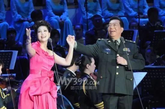 书法&李双江书法偏重“瘦金体”,专家嘲讽:笔法轻浮,不堪入目!