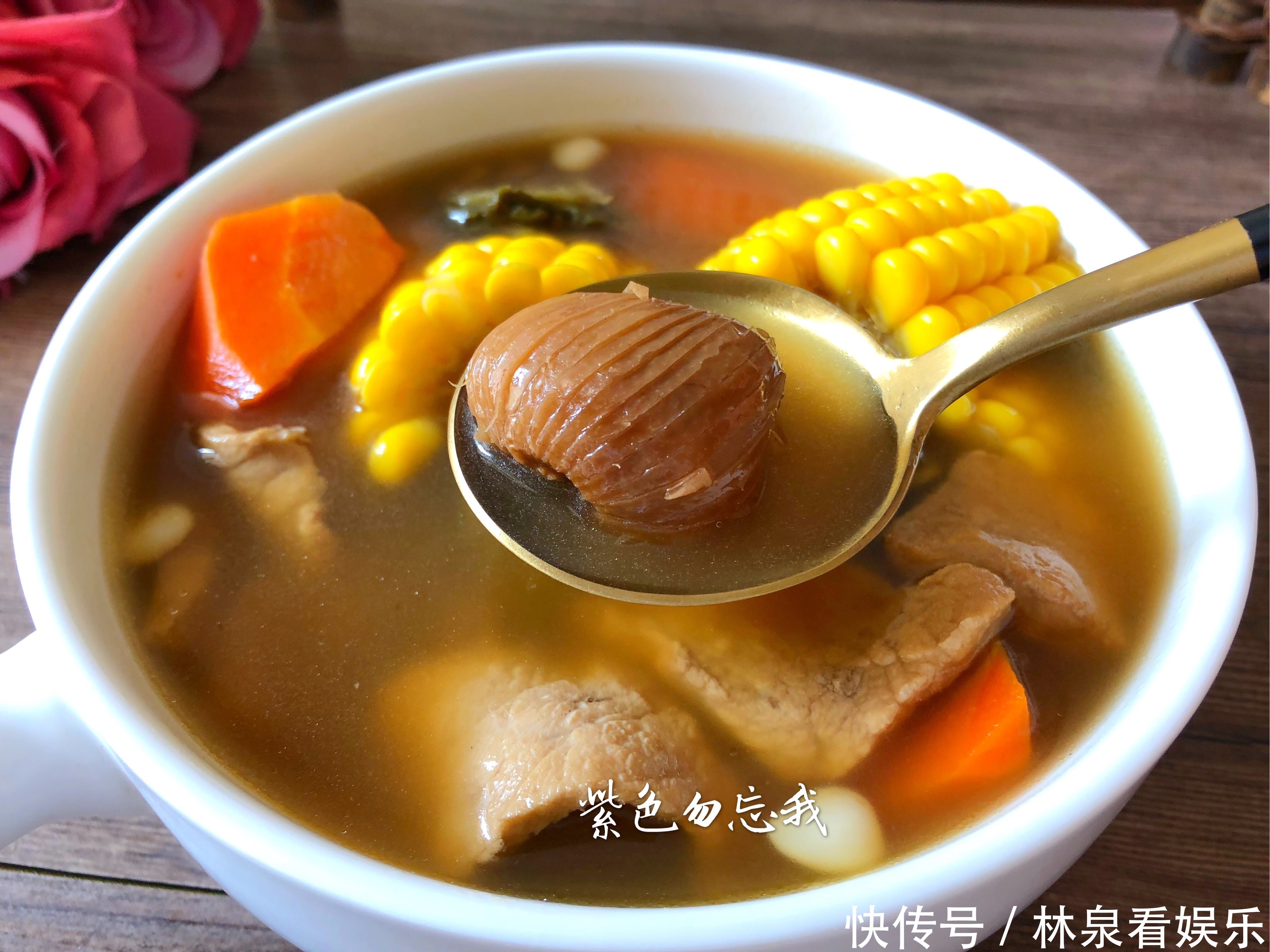 冬天,我家隔三差五做这汤,清热去火又滋补,家人超爱喝