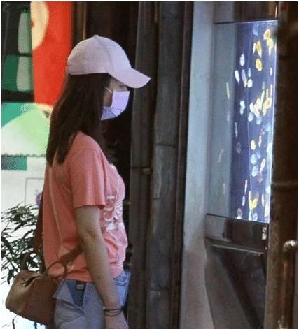 建华|霍建华夫妇被拍到街头争吵,被丈夫吼到落泪?林心如回应:没有这回事