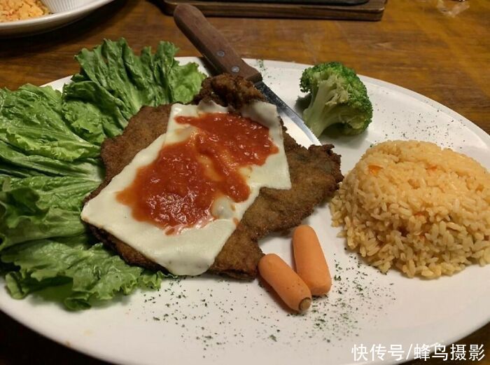 黑暗料理|35个活久未见的西餐，黄瓜中间塞着香肠，美国鸡蛋灌饼跟谁学的