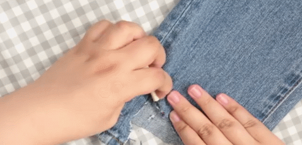 杨幂 裤腰小了别急着扔,剪1刀瞬间变合身,原来这么简单