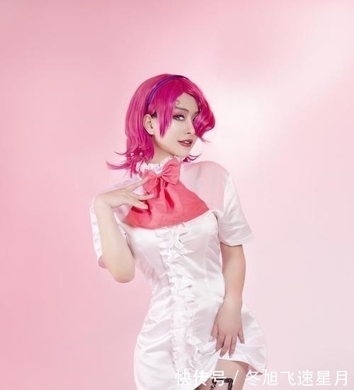 古伊娜|海贼王灵魂cos,主角团竟然全员性转,可惜还是没有娜美身材抢镜