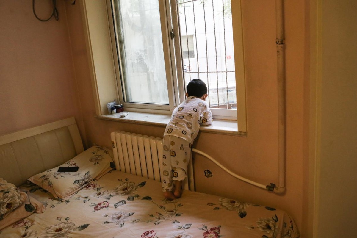 母亲|孩子患重症期间母亲发现自己怀孕,无奈忍痛做出抉择弃小保大