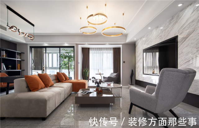 棉麻|108平一张餐桌、一个吧台、几把餐椅、一顿美食,烟火气十足