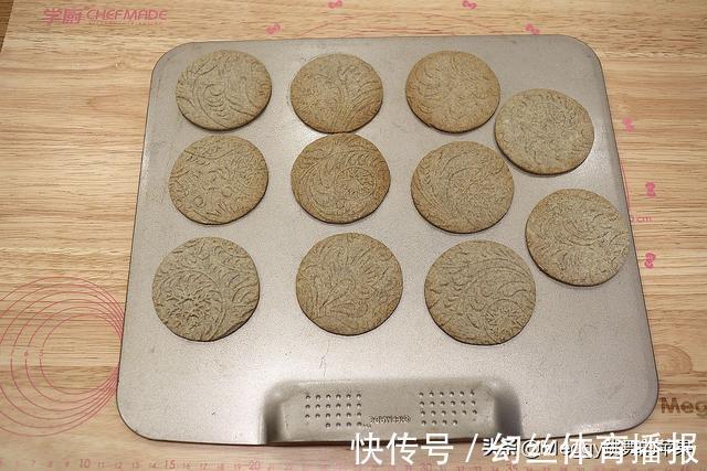 糖粉|教你个百搭饼干配方,粗粮杂粮全麦随意换,13分钟出炉酥香好吃