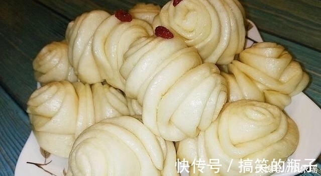 枸杞子|早餐不吃馒头,教你如此做花卷,不用时间发面,松软香甜,真好吃