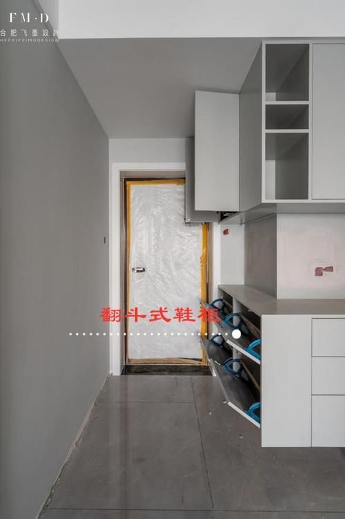 鞋柜|进门距离太窄,师傅打了25公分深翻斗鞋柜,邻居:回家我就照学