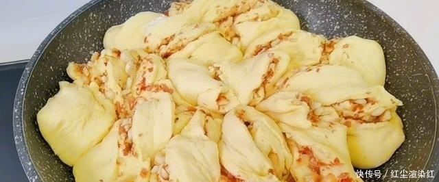 玉米面特好吃的做法,活了30几年第一次做,出锅全家人都抢着吃