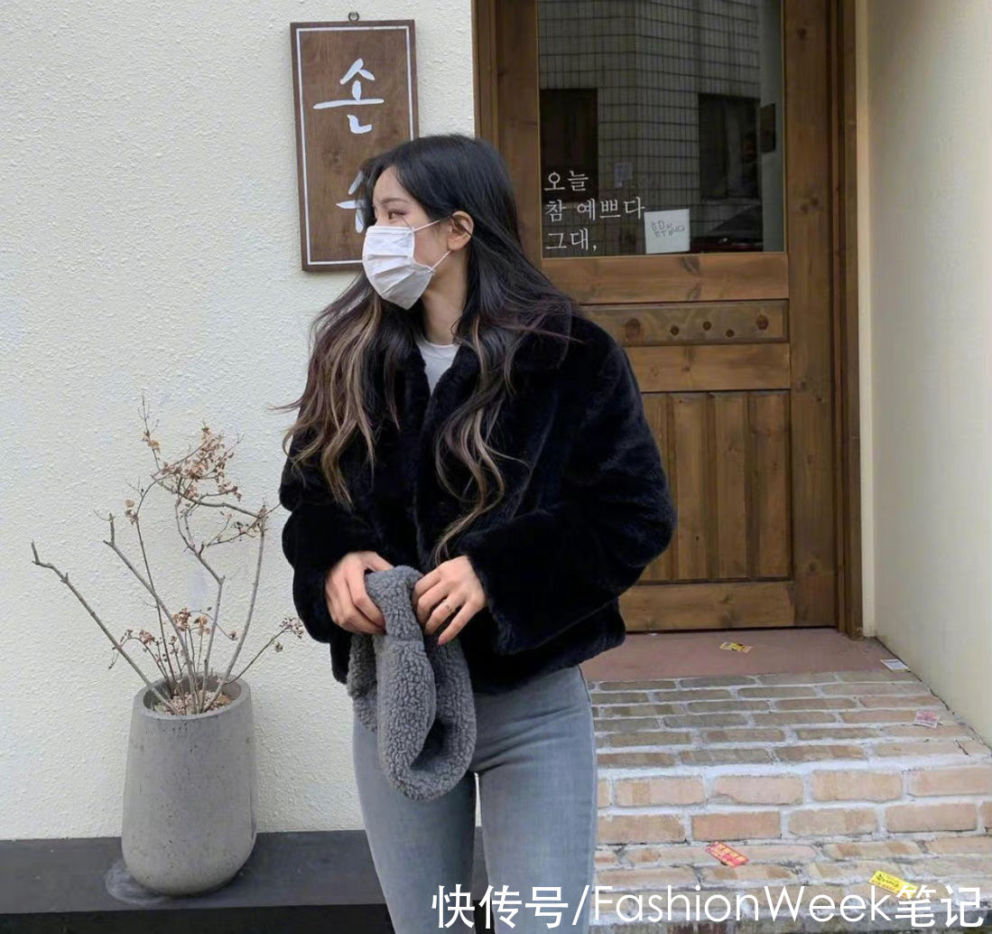 韩国欧尼出街穿搭，温柔甜美尽收眼底，学会就去炸街