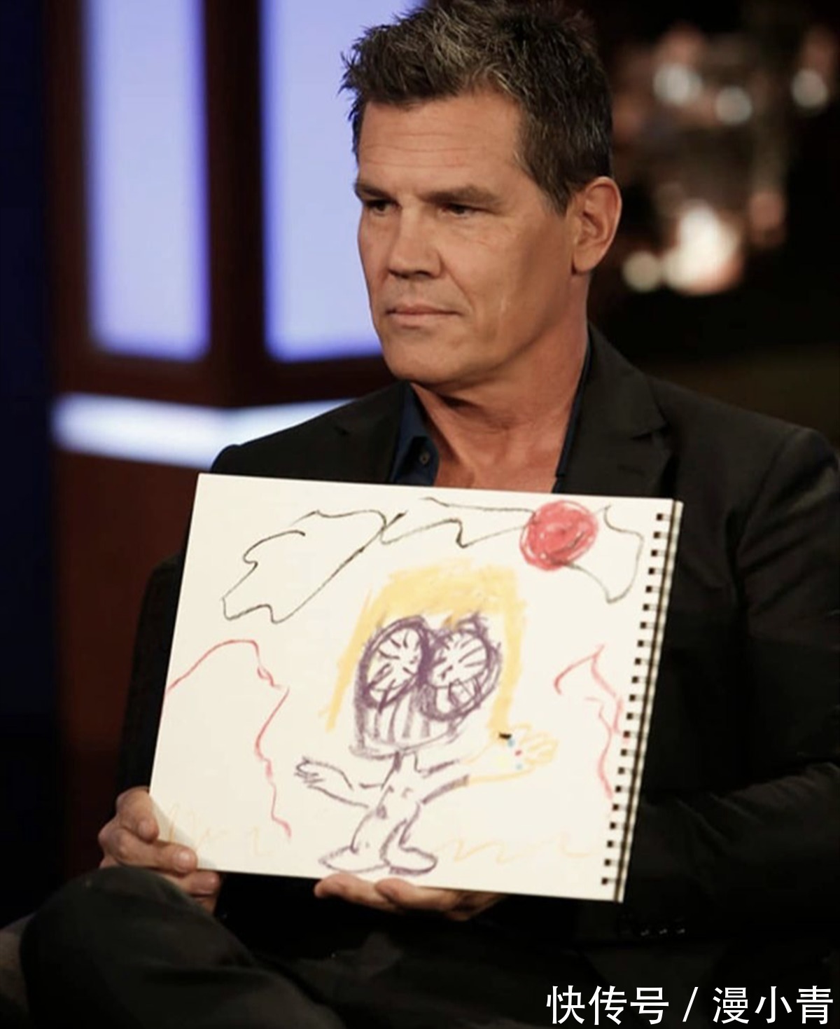 日漫!超级英雄给自己画画,儿童涂鸦式的作品可见美日二次元文化的差距