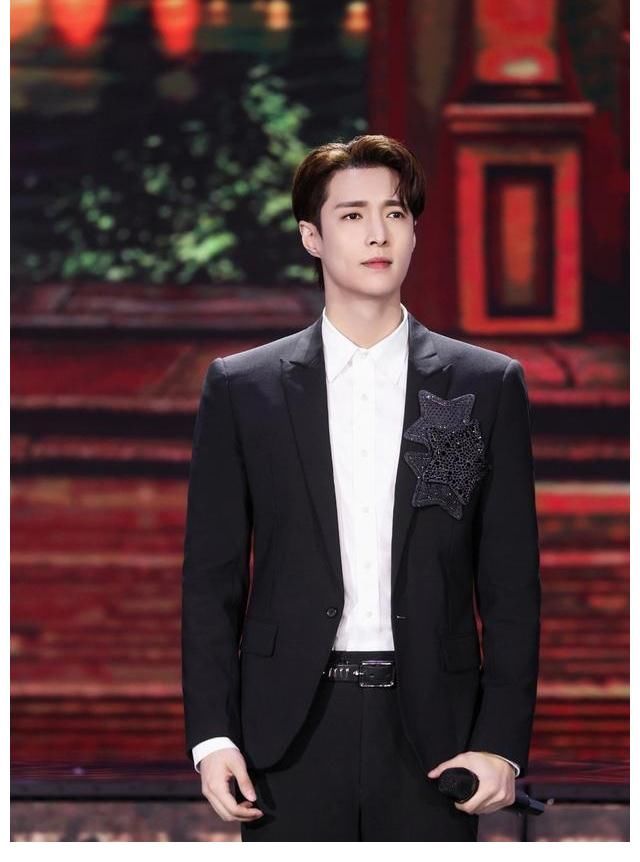 教养|张艺兴的“教养”登上了热搜,看完后让人自叹不如