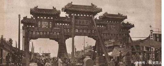 满清|清朝灭亡后,皇室贵族去了哪至今有人穿龙袍留长辫,自称八阿哥!