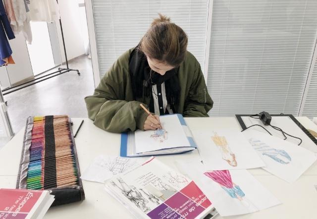 巨嬰|《變形計》里土豪巨嬰,16歲還需媽媽喂飯,如今現狀讓人欣慰