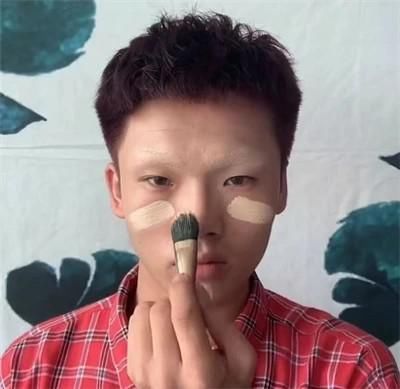 美妆博主仿妆“我爱罗”,开始不要侮辱我的男神,看到最后超越原版