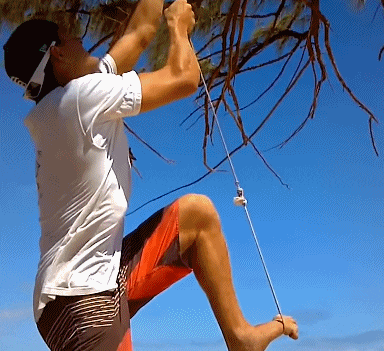 |搞笑GIF:太惨了 这就是惹女朋友不开心的下场