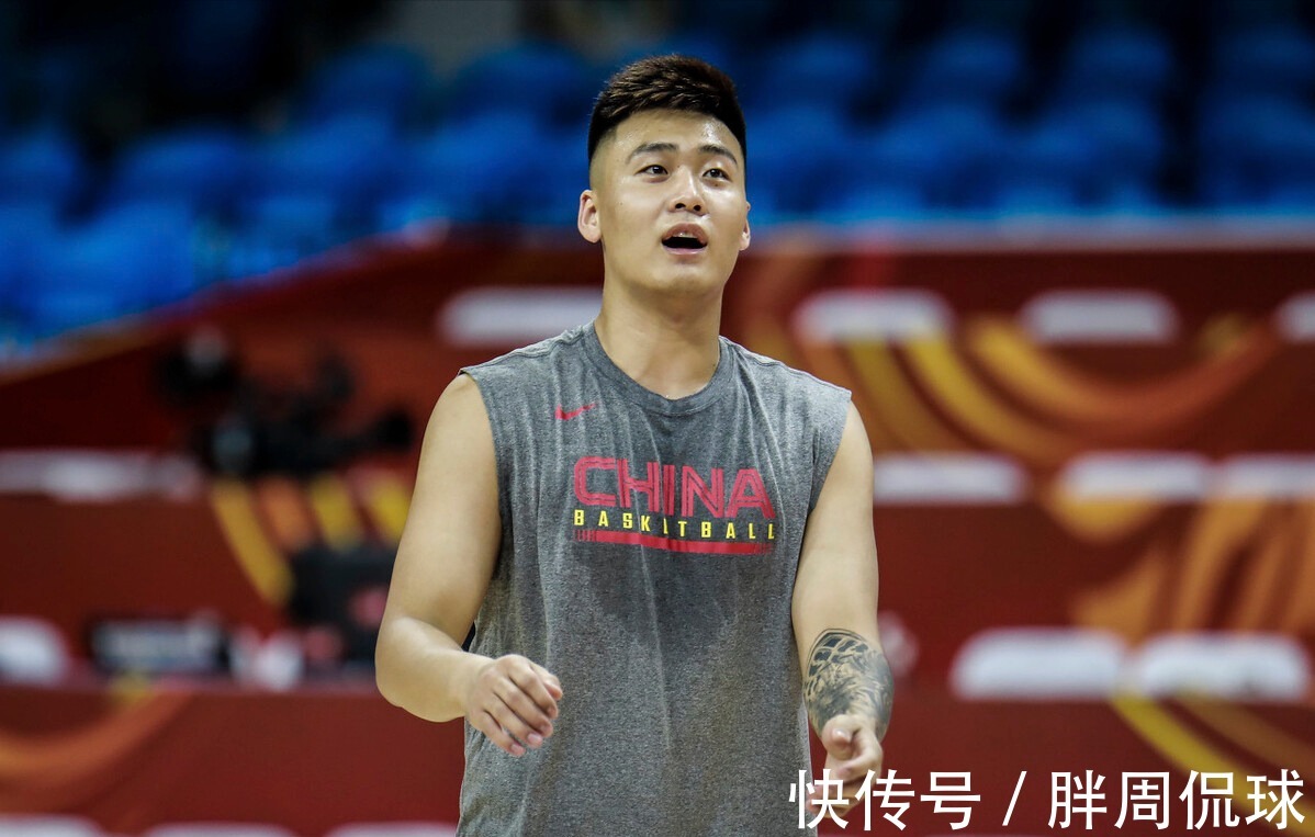 入院|下午14点,中国男篮球星入院治疗病情通报,杜锋终于松一口气