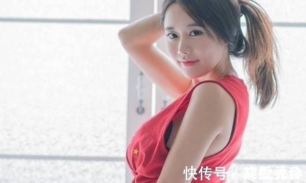 打底裤|街拍:丰满成熟的紧身打底裤美女,勾勒出完美身材曲线!