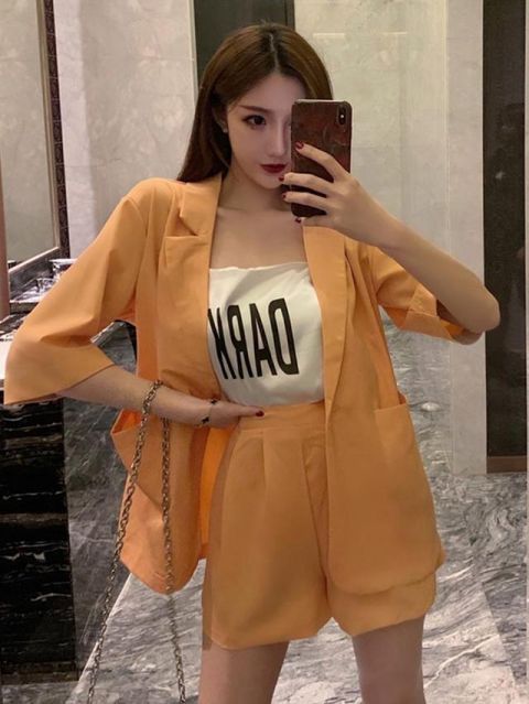 正式感|可甜可酷还超有范儿的西装短裤套装,时髦中带着一点小正式