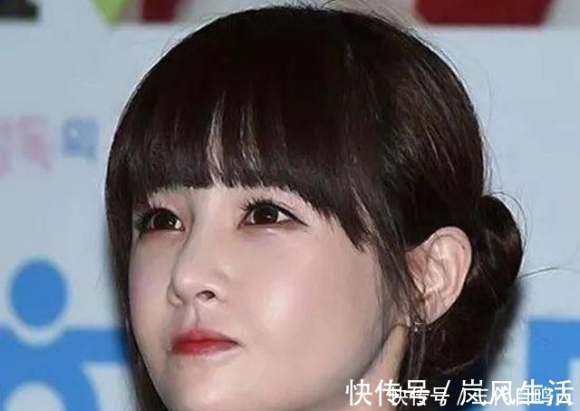 裸妆|不管奔几的女人,化妆都别犯这3个错误,廉价显老又自带俗气感!