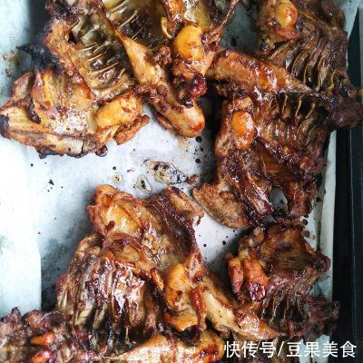 把全家人征服的蜜汁烤鸡架，好吃到过分