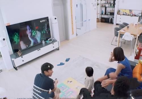 王祖藍鄭愷一起看《跑男》,看到當年的畫面,愷哥羞愧把臉埋進沙發(fā)