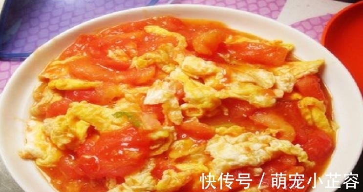 菜农|选西红柿时,挑圆的还是挑尖的,老菜农:牢记3点保证个个都好吃