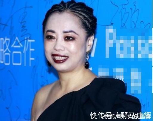 俗气|过了30岁的女人化妆时,注意避开这些误区,不然的话既显老又俗气