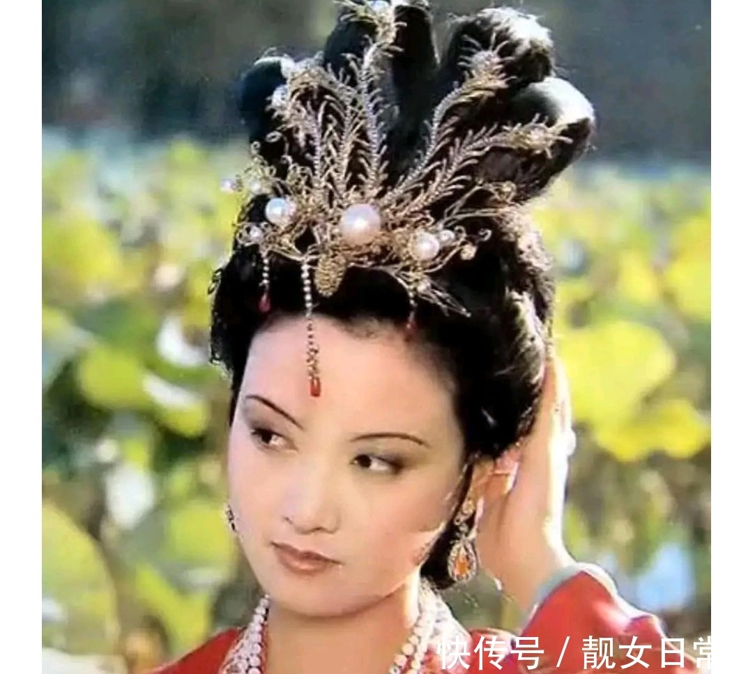 冷子兴@惊天逆转,乌进孝交租,牵扯出贾珍的无奈和荣国府的一群蛀虫