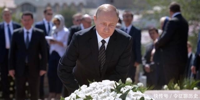 伞兵|俄军90名伞兵血战2500名叛军，84人阵亡6人重伤，普京下跪献花