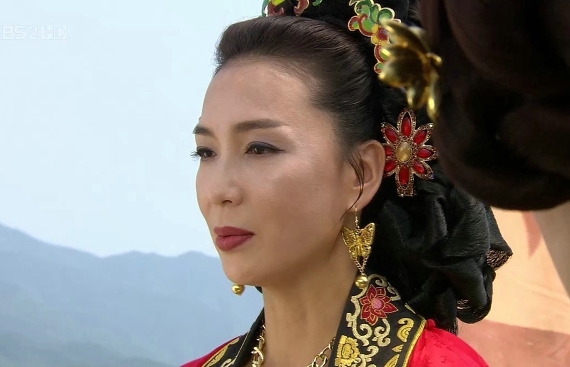 杀光|历史上最狠辣的女强人:为了帮丈夫称帝,她几乎杀光了所有的功臣和皇亲国戚